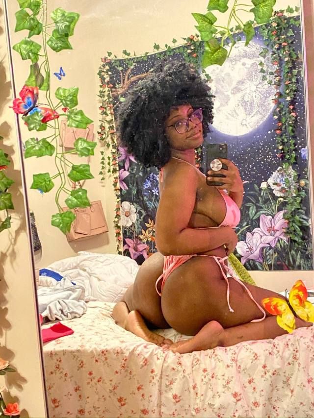 I’m available for fun - Image 2